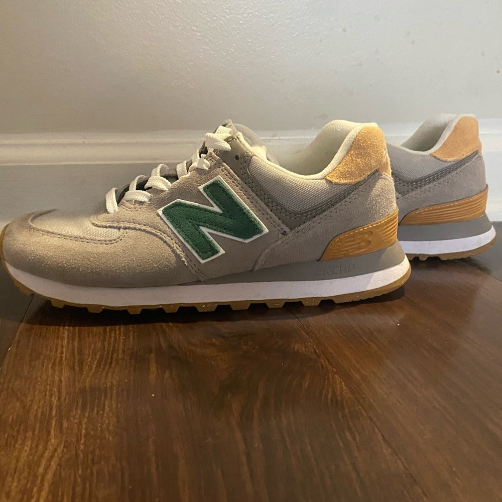 New Balance Suede Green & Grey Sneakers